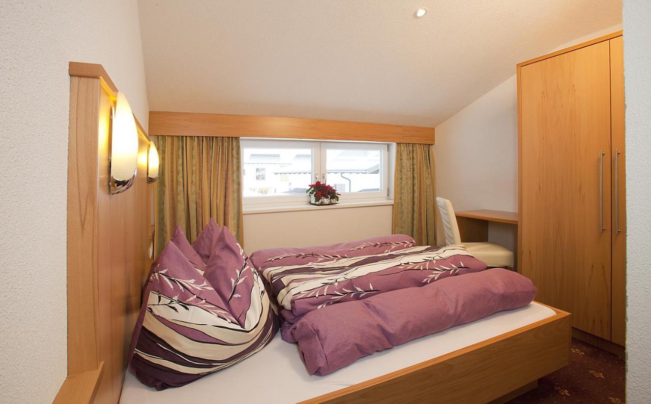Haus Alpenflora Apartment แลงเงนเฟลด์ ภายนอก รูปภาพ