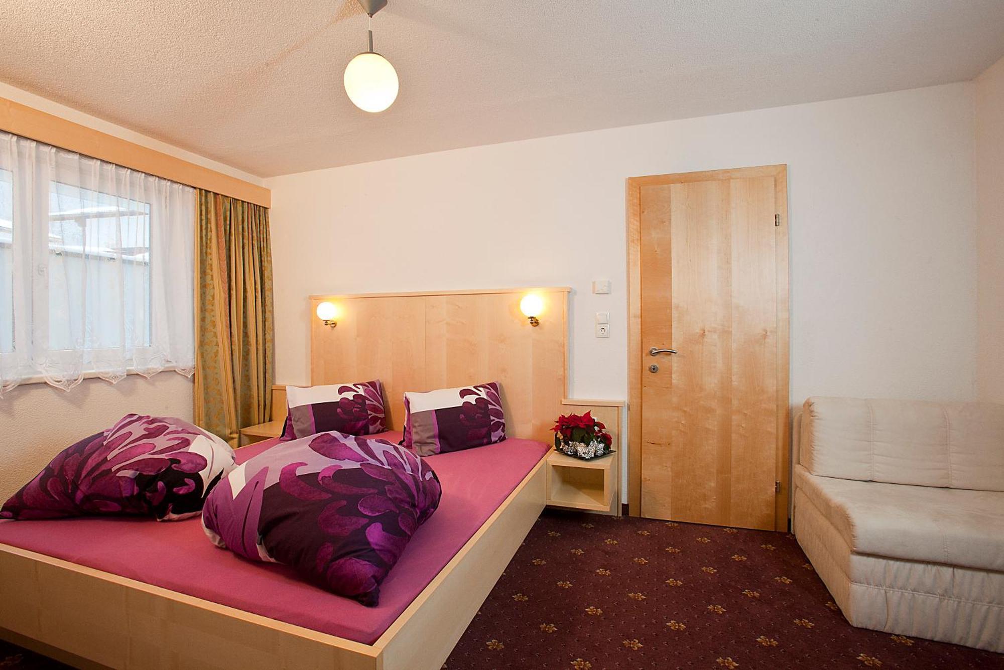 Haus Alpenflora Apartment แลงเงนเฟลด์ ภายนอก รูปภาพ