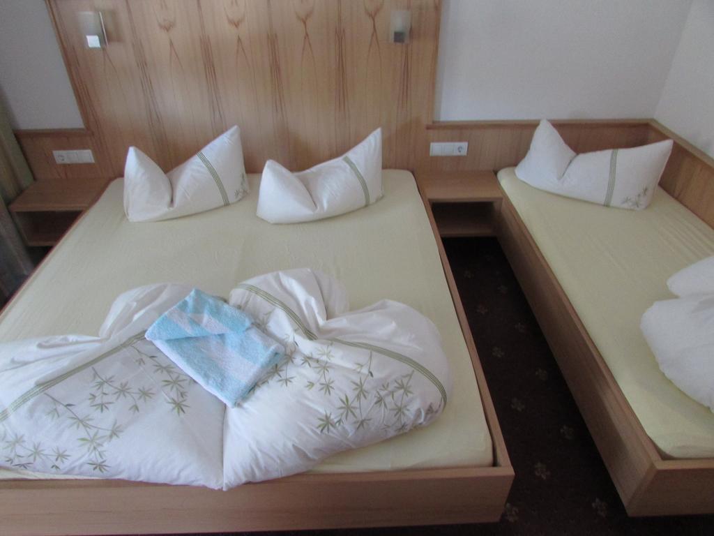 Haus Alpenflora Apartment แลงเงนเฟลด์ ภายนอก รูปภาพ